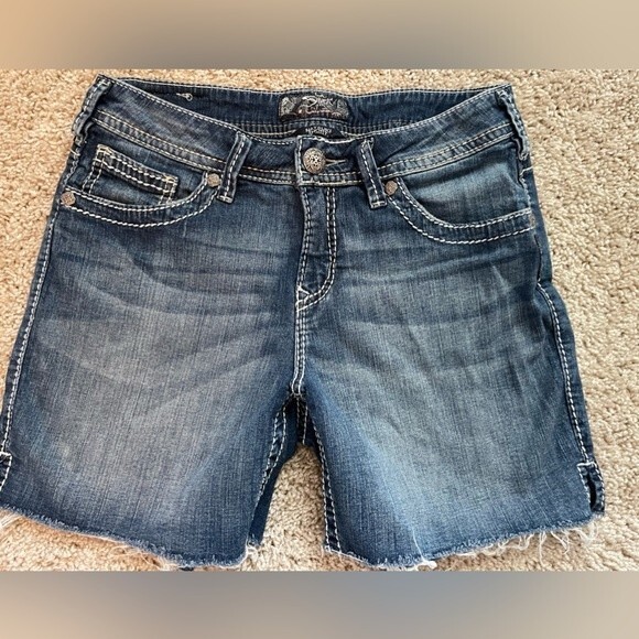 Silver Jeans Natsuki Jean Shorts Size 29 - Picture 1 of 6